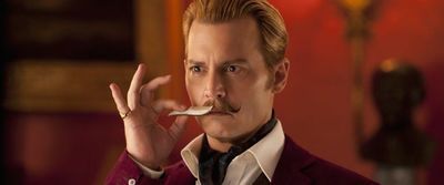 Thumb_mortdecai_2015_1