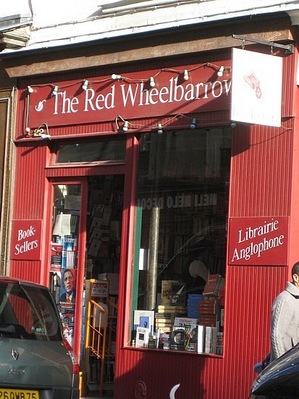 10_fall_in_paris.1256832554.the-red-wheelbarrow-english-language-bookshop.jpg