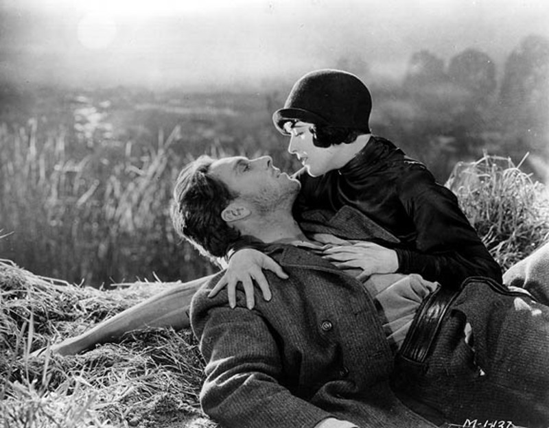 Wallace Shawn movie reviews & film summaries | Roger Ebert