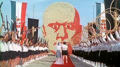 Amarcord movie review & film summary (1974) - Vimarsana News