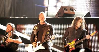 Thumb metallicathroughthenever 2013 1