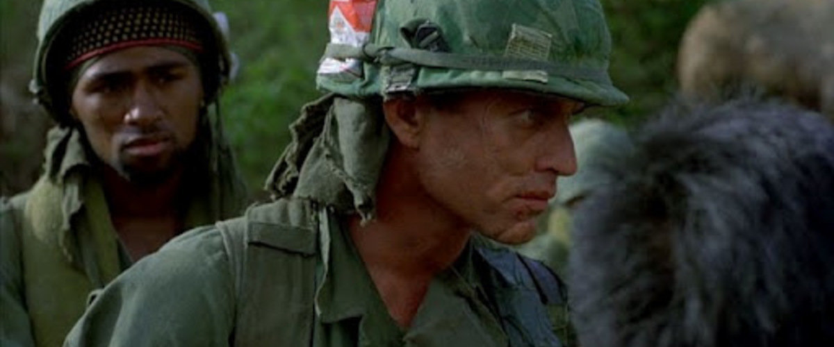 Platoon Movie Review & Film Summary (1986) | Roger Ebert